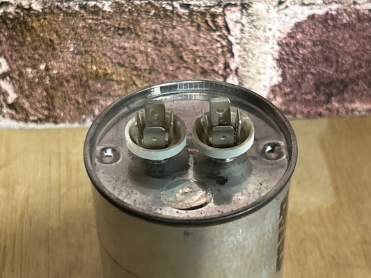 370 Vac, 60MFD 50/60 Hz, Round Capacitor