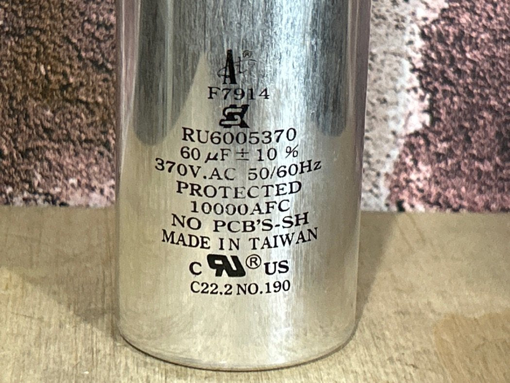 370 Vac, 60MFD 50/60 Hz, Round Capacitor