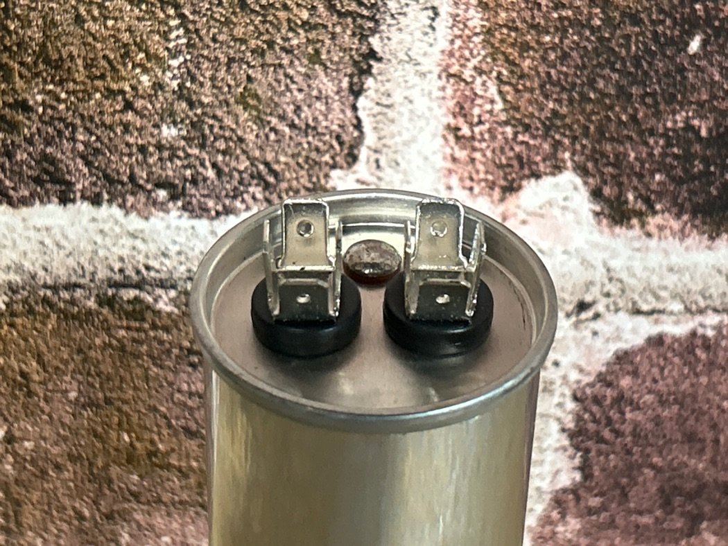 370 Vac, 60MFD 50/60 Hz, Round Capacitor