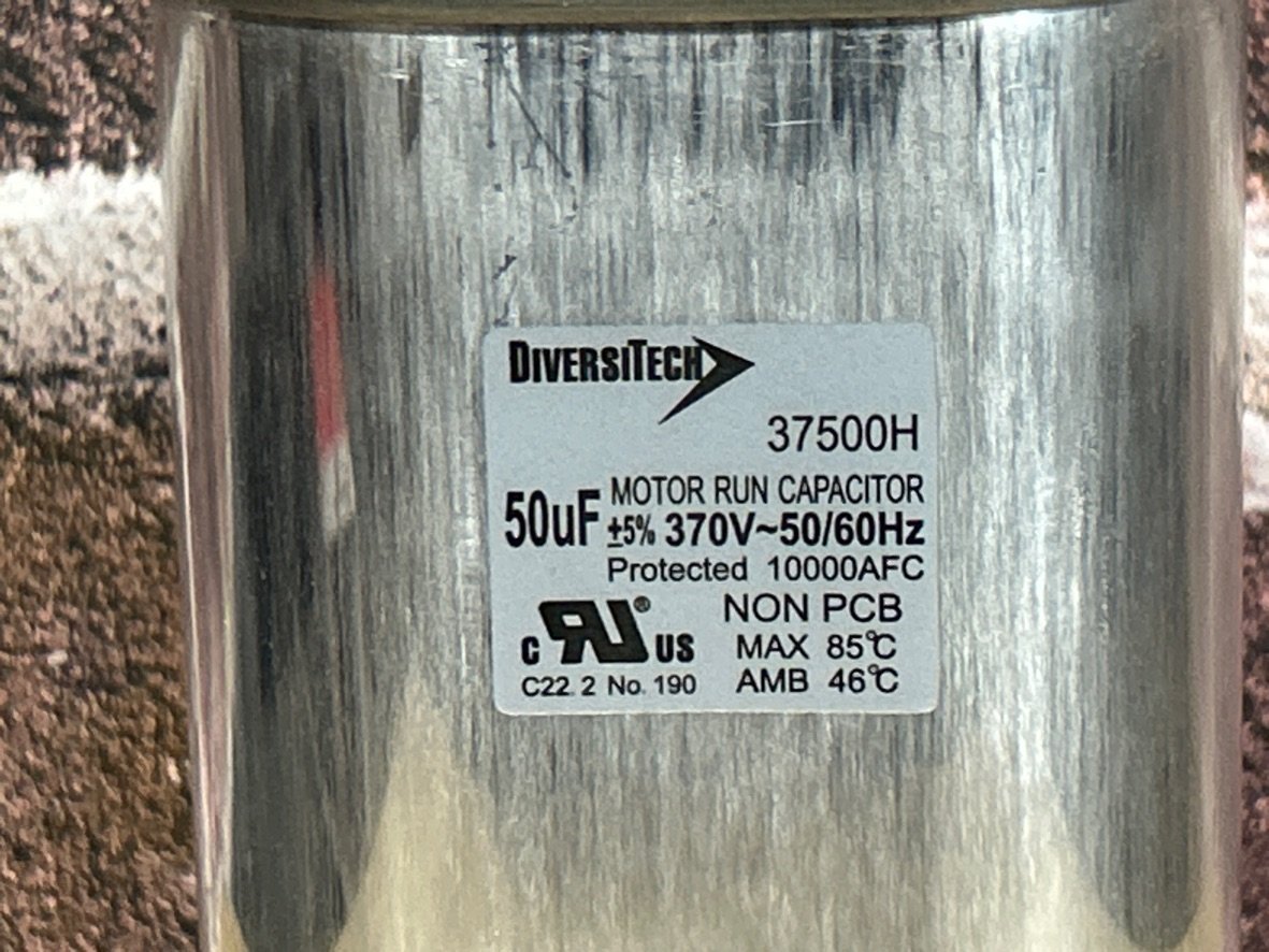 370 Vac, 50MFD 50/60 Hz, Oval Capacitor