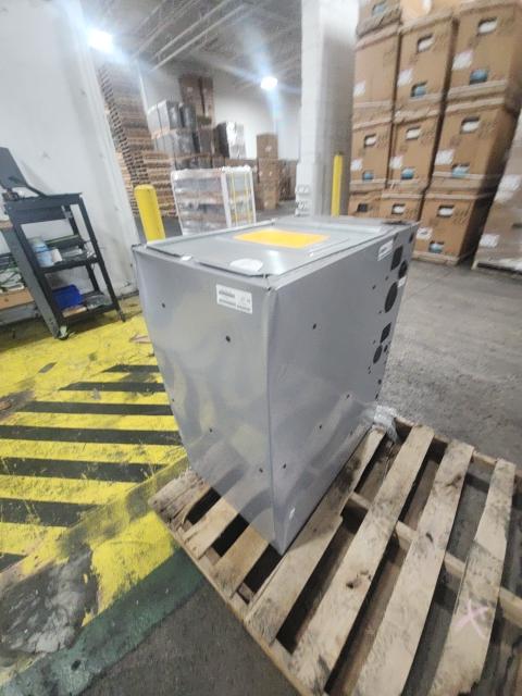 70,000 BTU Low NOx Modulating Upflow ECM Var Spd Communicating Gas Furnace 98% 115/60/1 CFM: 1109