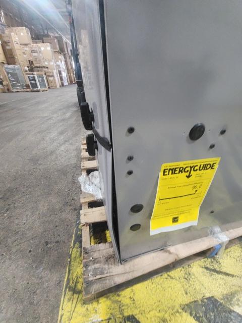 70,000 BTU Low NOx Modulating Upflow ECM Var Spd Communicating Gas Furnace 98% 115/60/1 CFM: 1109