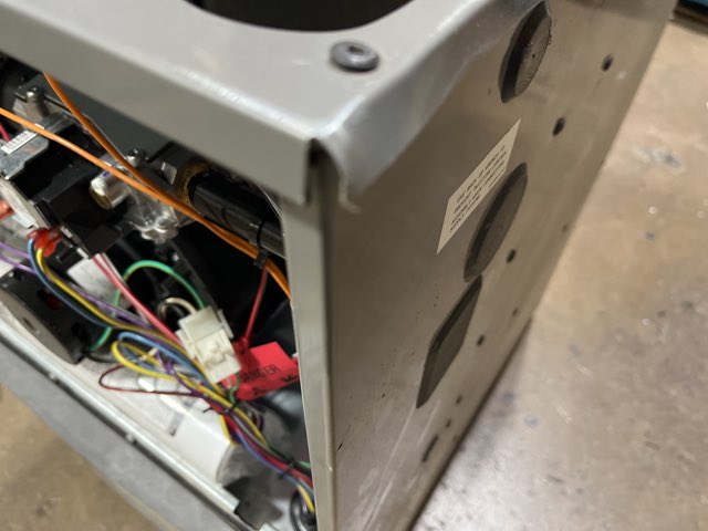 98,000 BTU Low NOx 1-Stg Multiposition ECM Var Spd Communicating Gas Furnace 95% 115/60/1 CFM: 1980