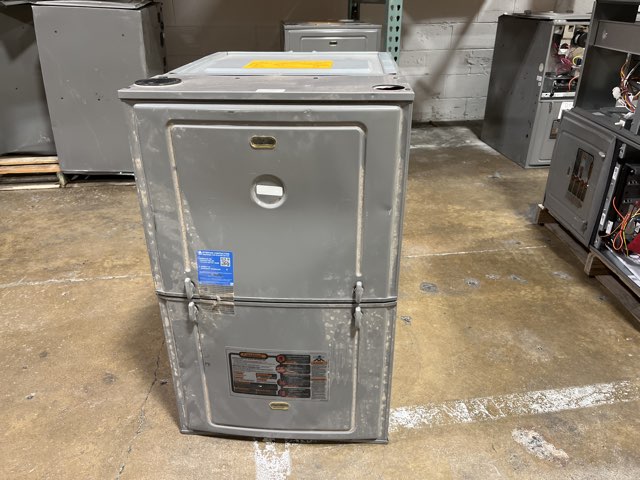 98,000 BTU Low NOx 2-Stg Multiposition ECM Var Spd Communicating Gas Furnace 96% 115/60/1 CFM: 1320