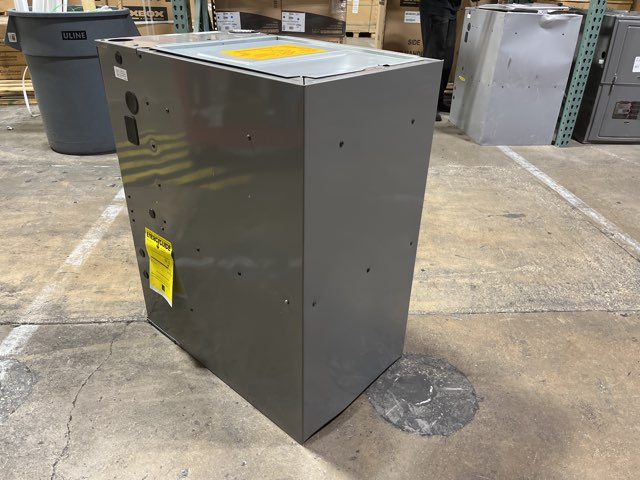 70,000 BTU Low NOx 2-Stg Multiposition ECM Var  Spd Communicating Gas Furnace 96% 115/60/1 CFM: 1125