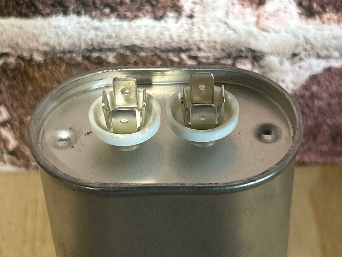 370 Vac, 55MFD 50/60 Hz, Oval Capacitor