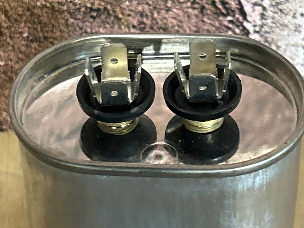 370 Vac, 45MFD 50/60 Hz, Oval Capacitor