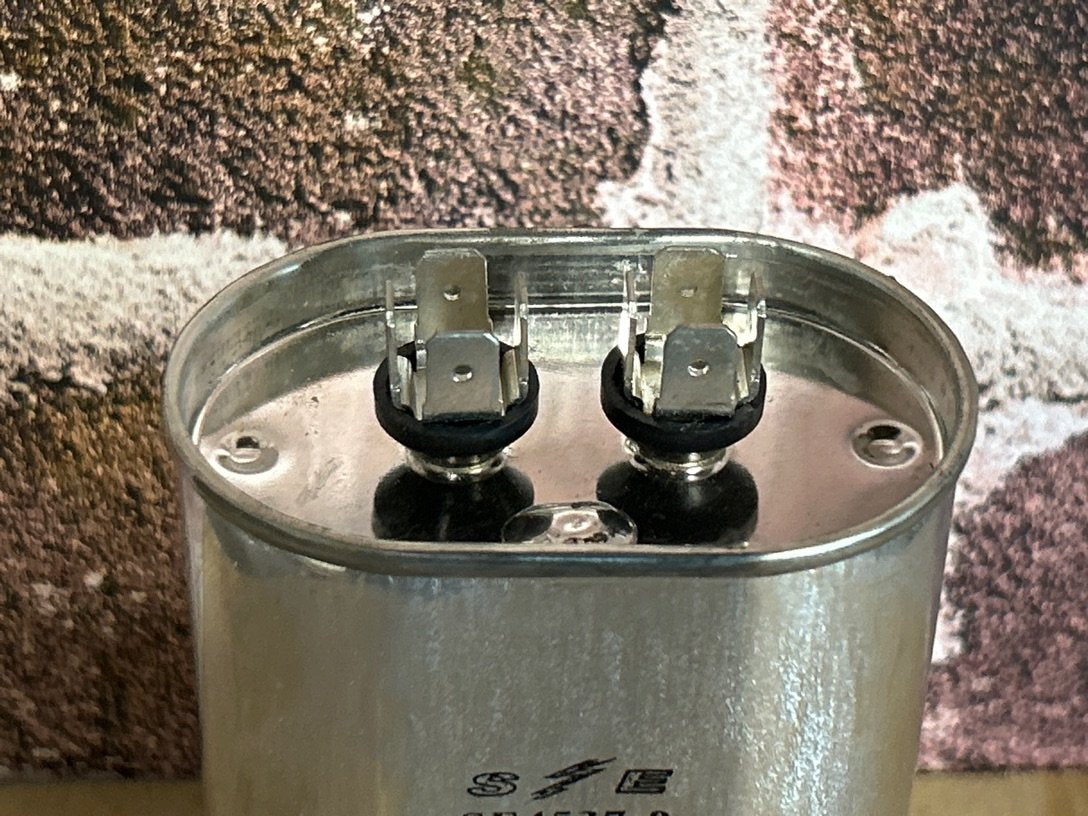 370 Vac, 45MFD 50/60 Hz, Oval Capacitor
