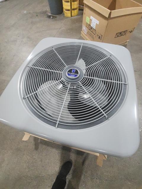 5 Ton Three-Stg Split-System Communicating Compatible Air Conditioner 208-230/60/1 R410A 15.2 SEER2