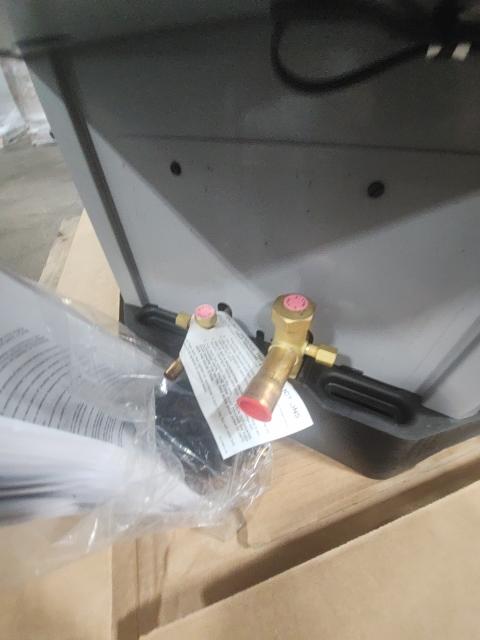 5 Ton Three-Stg Split-System Communicating Compatible Air Conditioner 208-230/60/1 R410A 15.2 SEER2