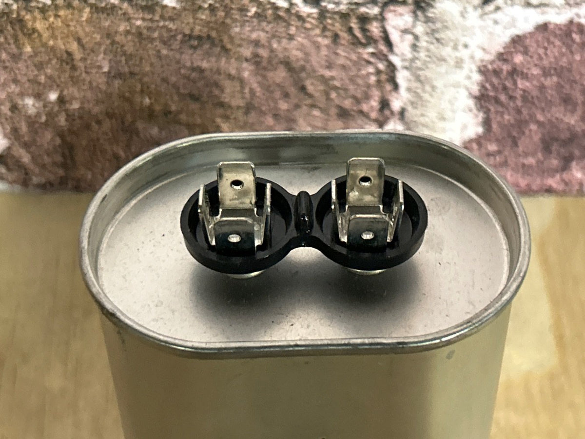 370 Vac, 30MFD 50/60 Hz, Oval Capacitor