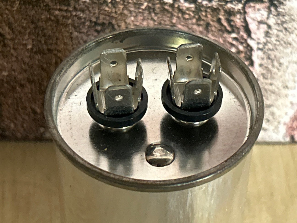 370 Vac, 40MFD 50/60 Hz, Round Capacitor