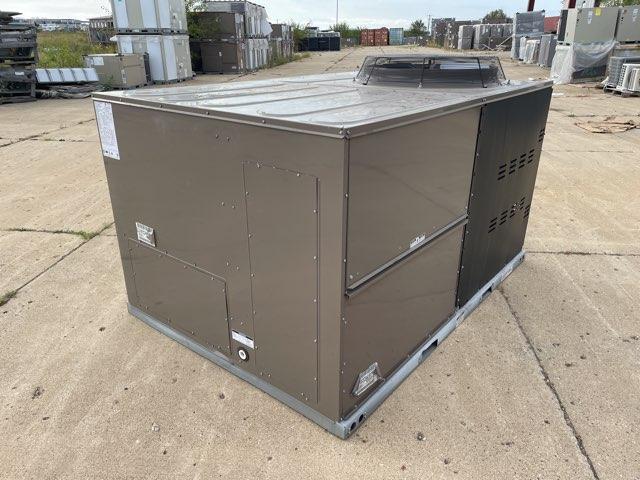 12.5 Ton Three-Stage Convertible Natural Gas/Electric Packaged Unit, 11 EER, 208-230/60/3, R410A