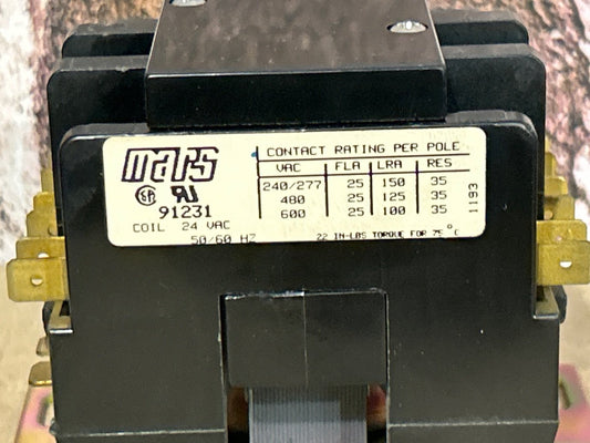 24 V, 50/60 Hz, 25 Amps 3 Pole Contactor