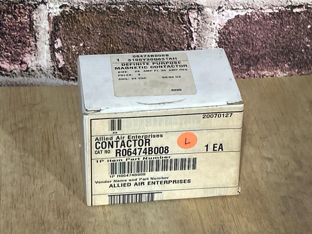 24 V, 50/60 Hz, 25 Amps 3 Pole Contactor