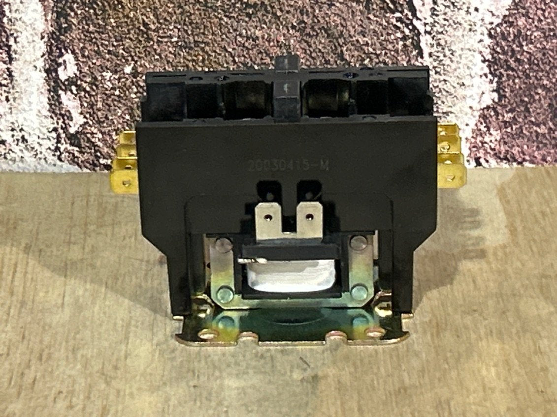 240 V, 50/60 Hz, 40 Amps 2 Pole Contactor