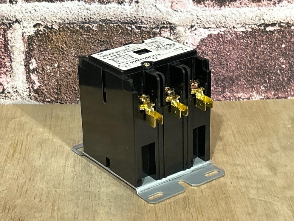 120 V, 50/60 Hz, 25 Amps 3 Pole Contactor