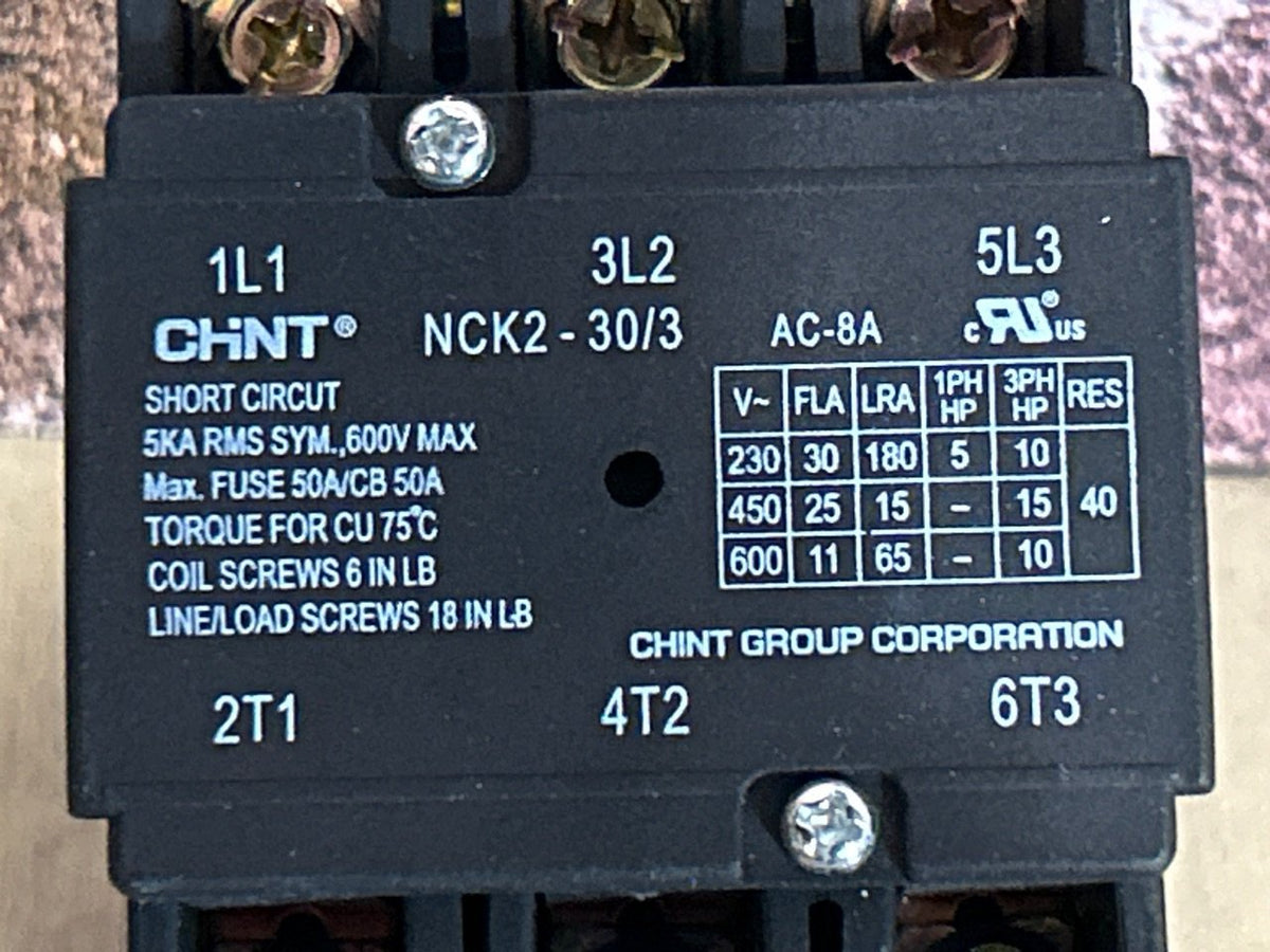 24 V, 50/60 Hz, 30 Amps 3 Pole Contactor