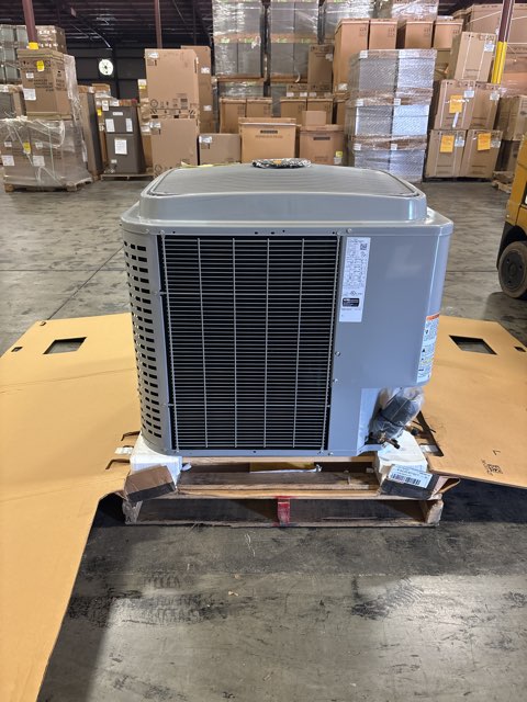 2.5 Ton Single-Stage Split-System Communicating Heat Pump 208-230/60/1 R410A 16 SEER