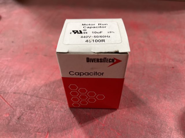 440 Vac, 10MFD 50/60 Hz, Round Capacitor