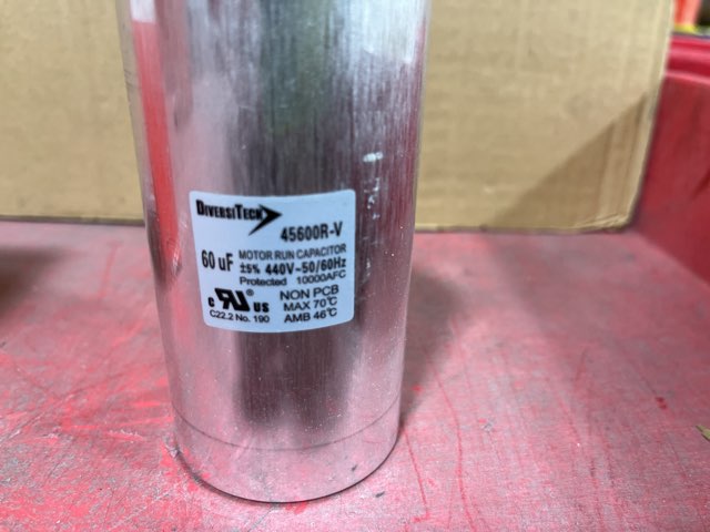 440 Vac, 60MFD 50/60 Hz, Round Capacitor