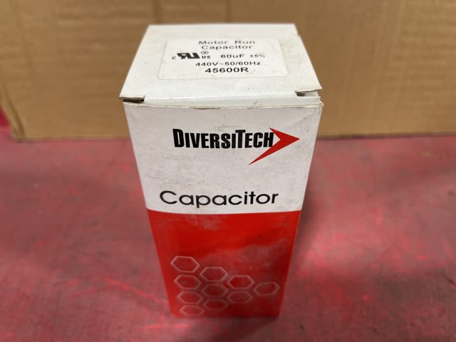 440 Vac, 60MFD 50/60 Hz, Round Capacitor
