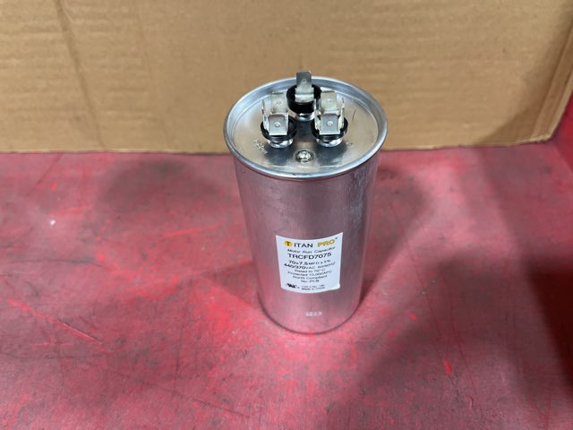 440 Vac, 70+7.5MFD 50/60 Hz, Round Capacitor