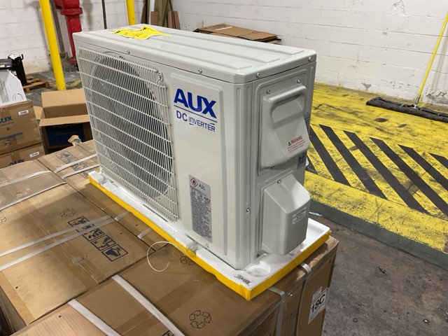 18,000 BTU Single-Zone Outdoor Inverter Heat Pump Mini Split Unit, 20 SEER2 208-230/60/1 R-32