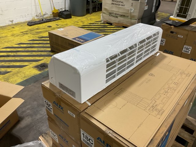18,000 BTU Single-Zone Indoor Inverter Heat Pump Mini Split Unit, 20 SEER2 208-230/60/1 R-32