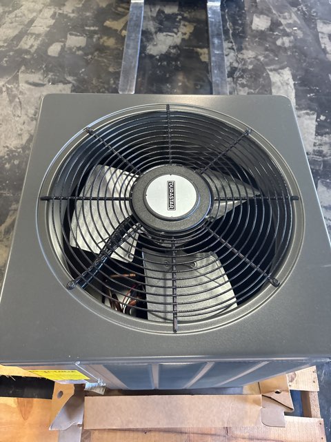 1.5 Ton Single-Stage Split-System Air Conditioner 208-230/60/1 R410A 14.3 SEER2