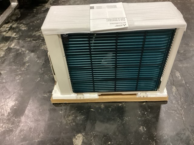 18,000 BTU Single-Zone Outdoor Inverter Heat Pump Mini Split Unit, 18.5 SEER 208-230/60/1 R-410A