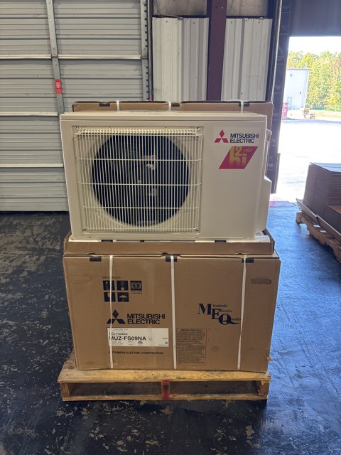 9,000 BTU Single-Zone Outdoor Inverter Heat Pump Mini Split Unit, 29.8 SEER2 208-230/60/1 R-410A