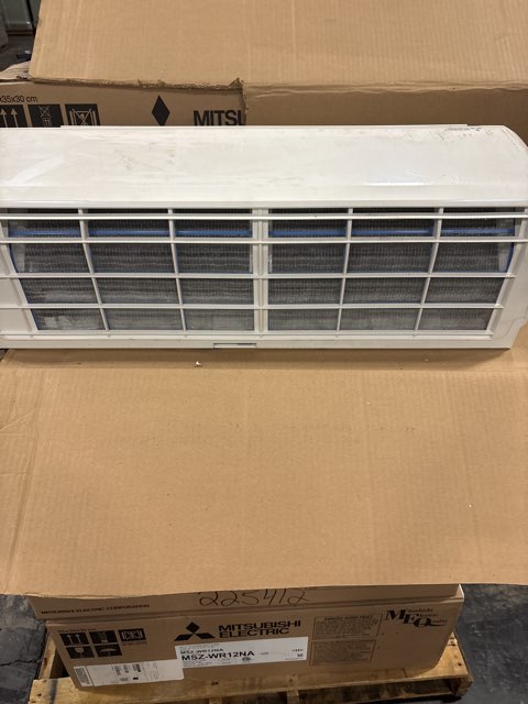 12,000 BTU Single-Zone Indoor Inverter Heat Pump Mini Split Unit, 16 SEER 208-230/60/1 R-410A