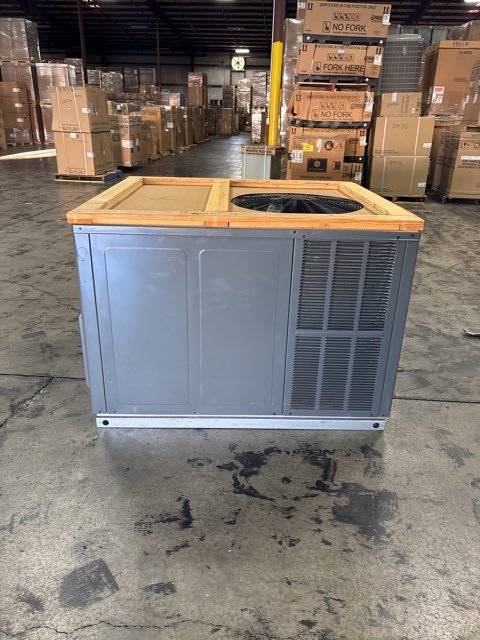 2 Ton Two-Stage Convertible Packaged Heat Pump Unit, 15.2 SEER2, 208-230/60/1, R410A