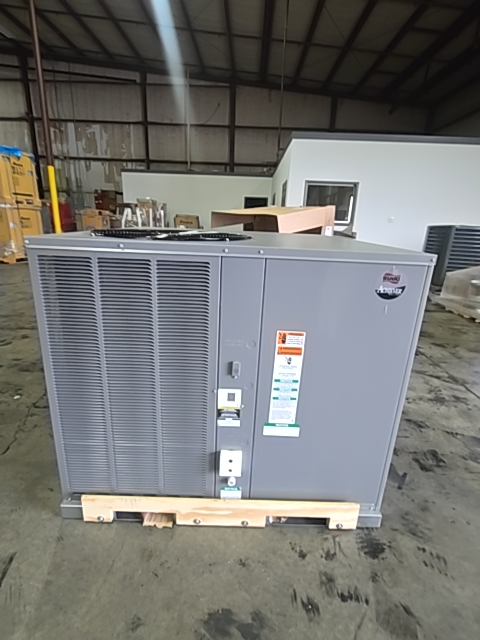 2.5 Ton Single-Stage Convertible Packaged Heat Pump Unit, 13.4 SEER2, 208-230/60/1, R410A