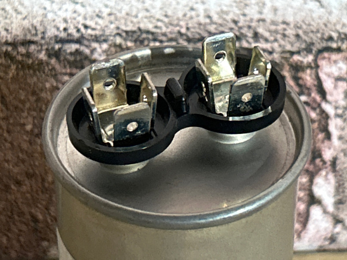 370 Vac, 35MFD 50/60 Hz, Round Capacitor