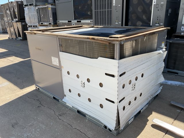 6 Ton Two-Stage Convertible Packaged Heat Pump Unit, 12.6 EER, 460/60/3, R410A