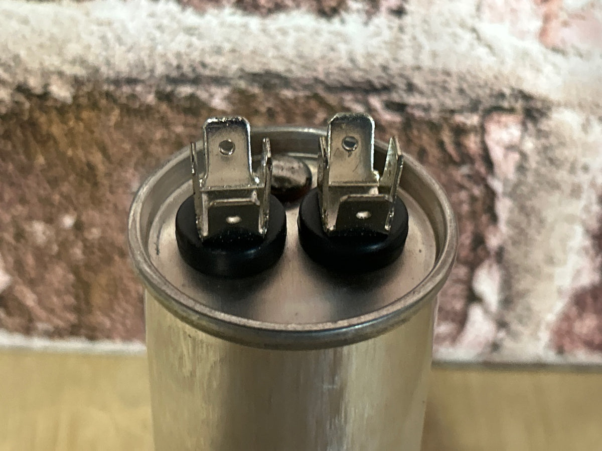 370 Vac, 45MFD 50/60 Hz, Round Capacitor