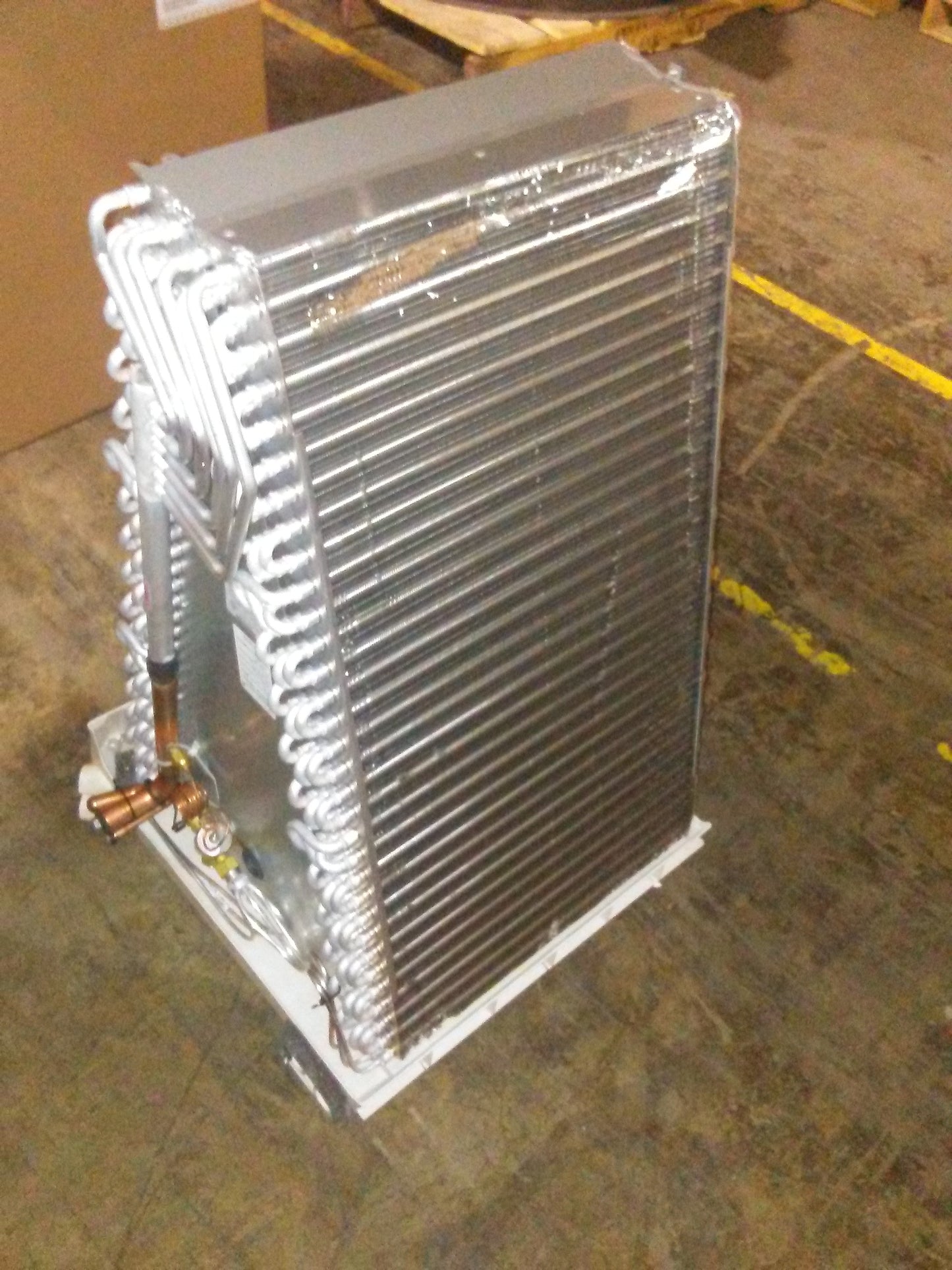 3 TON UPFLOW HIGH EFFICIENCY UNCASED "A" COIL R410A