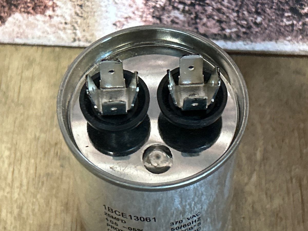 370 Vac, 25MFD 50/60 Hz, Round Capacitor