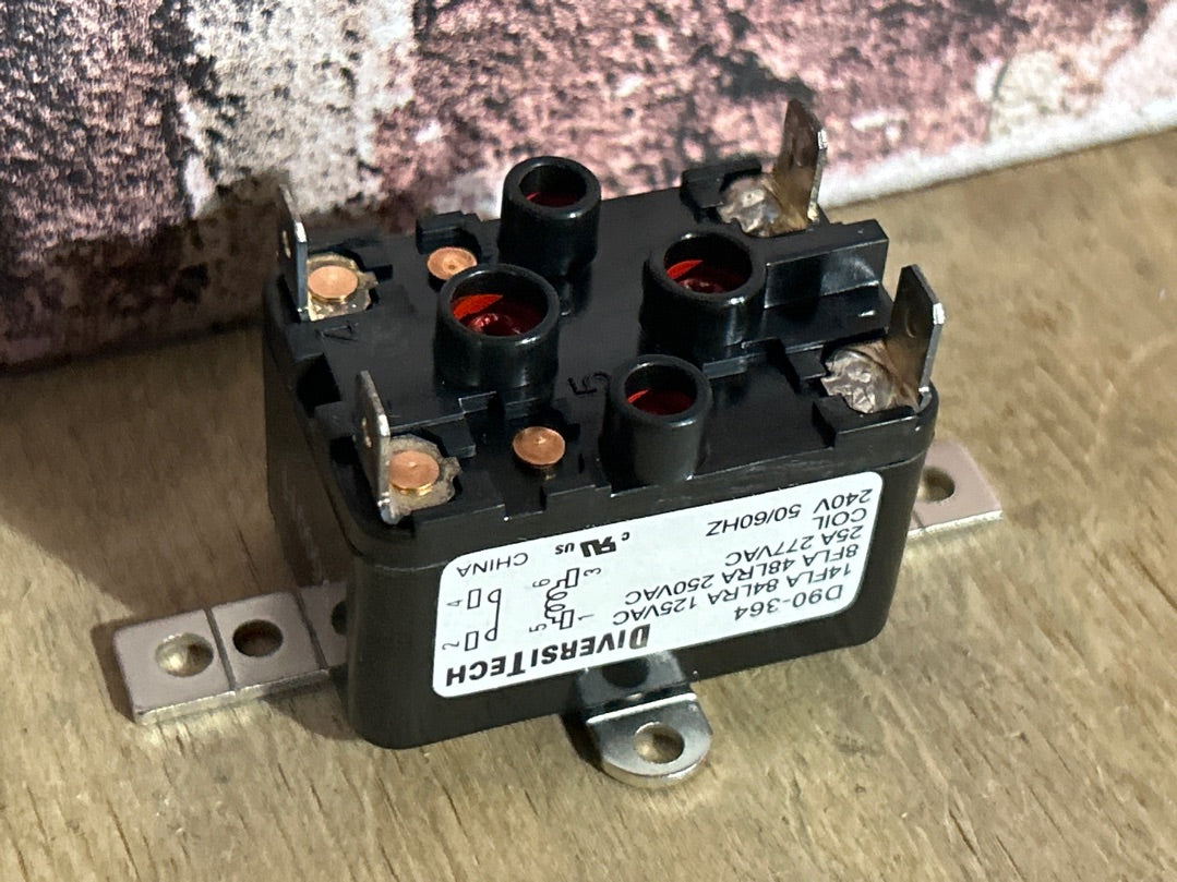 240 V, 50/60 Hz, 25 Amps, Relay