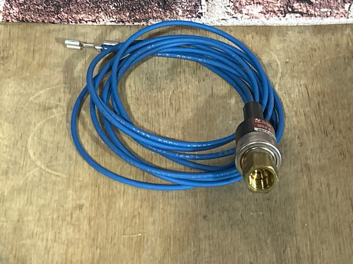 120/240V, 50/60Hz, 6A 48" Lead Pressure Switch