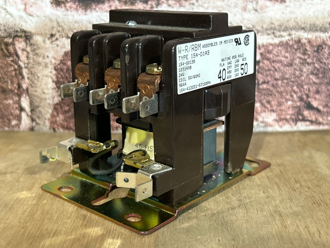 24 V, 50/60 Hz, 40 Amps 3 Pole Contactor