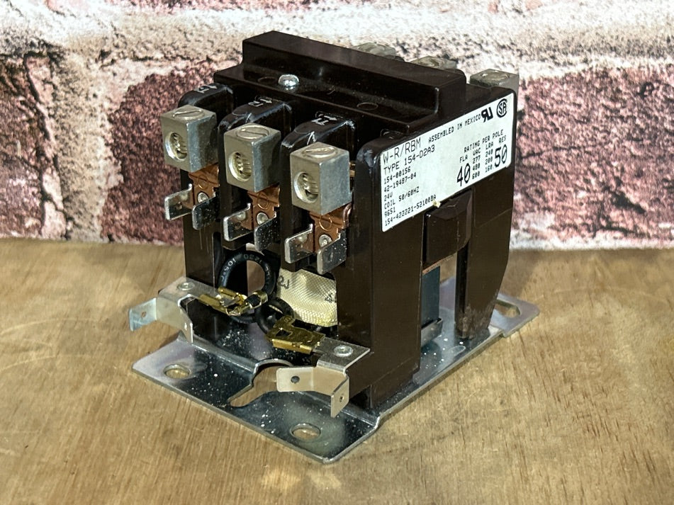 24 V, 50/60 Hz, 40 Amps 3 Pole Contactor