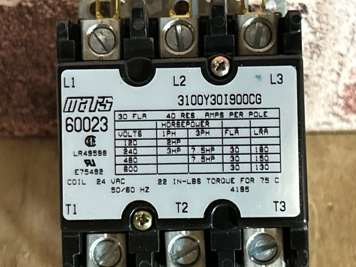 24 V, 50/60 Hz, 30 Amps 3 Pole Contactor