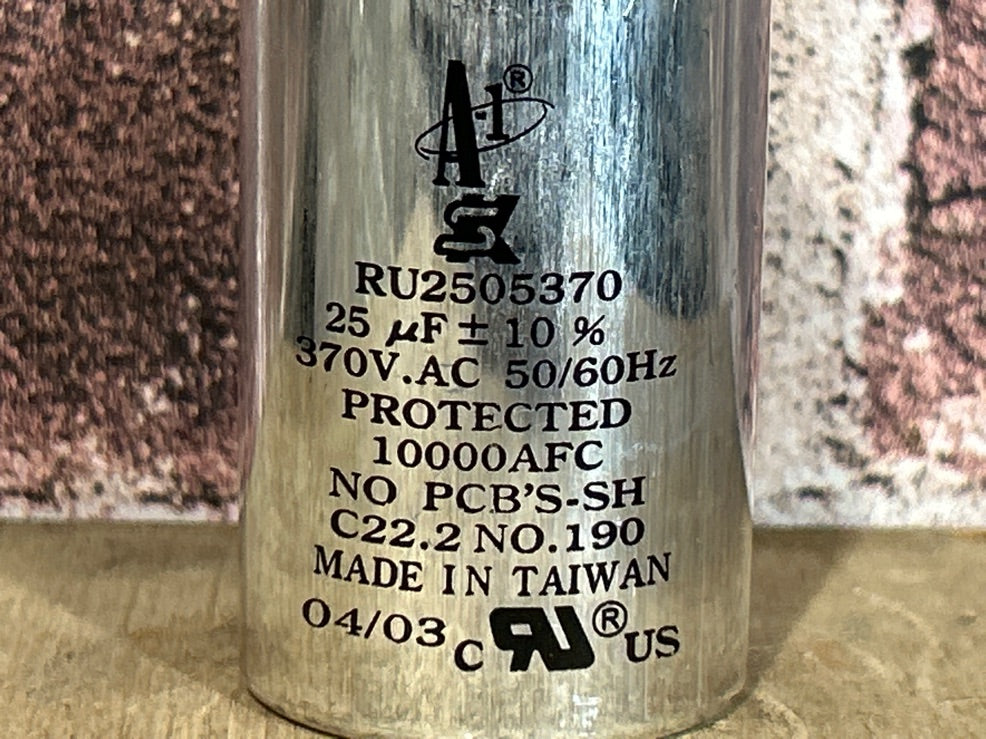 370 Vac, 25MFD 50/60 Hz, Round Capacitor