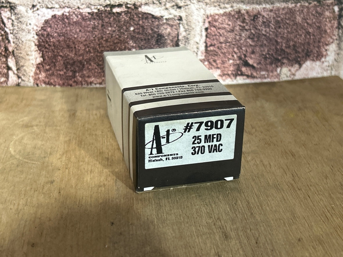 370 Vac, 25MFD 50/60 Hz, Round Capacitor