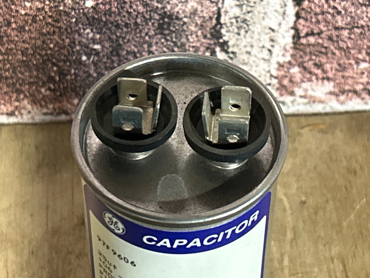 370 Vac, 25MFD 50/60 Hz, Round Capacitor