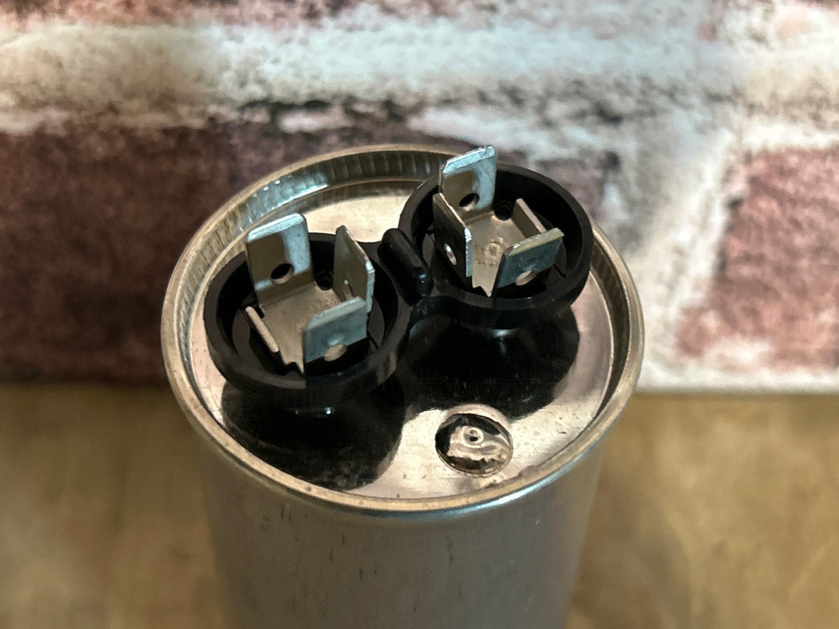 370 Vac, 25MFD 50/60 Hz, Round Capacitor