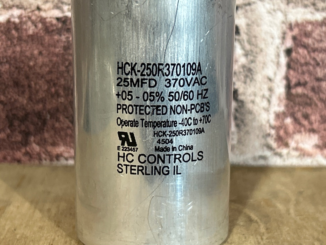 370 Vac, 25MFD 50/60 Hz, Round Capacitor